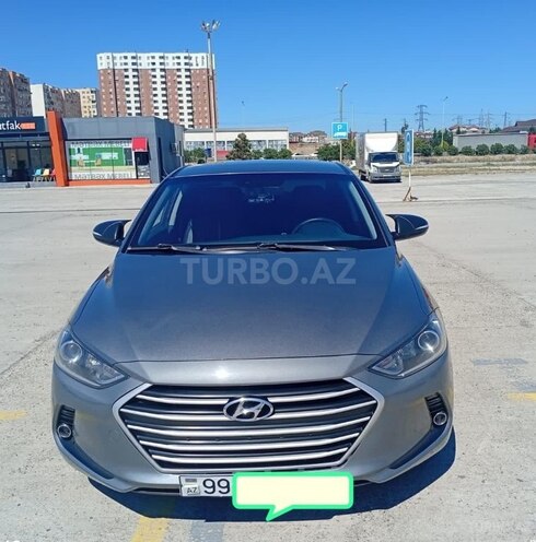 Hyundai Elantra-20