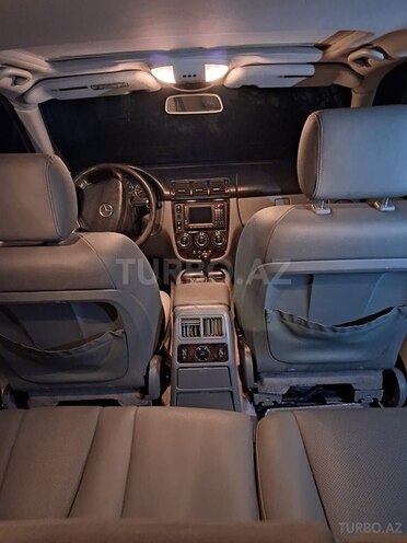 Mercedes ML 350-10