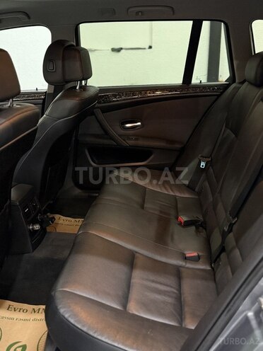 BMW 520-19