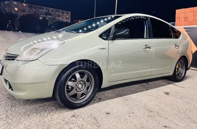 Toyota Prius-3