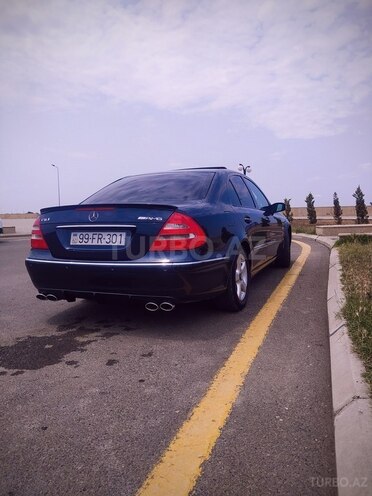 Mercedes E 240-2