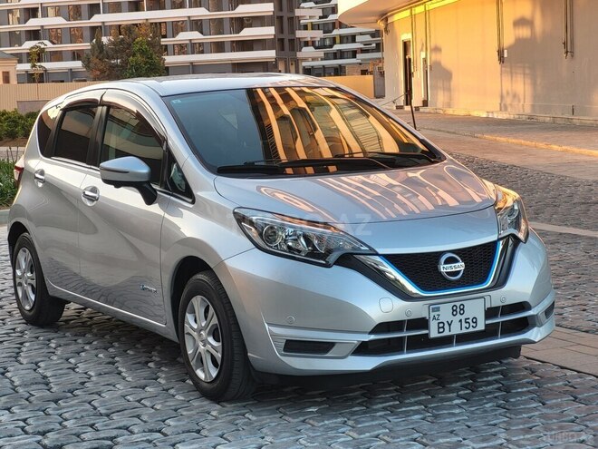 Nissan Note-5
