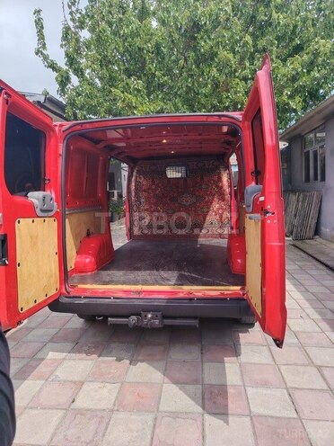 Ford Transit-4