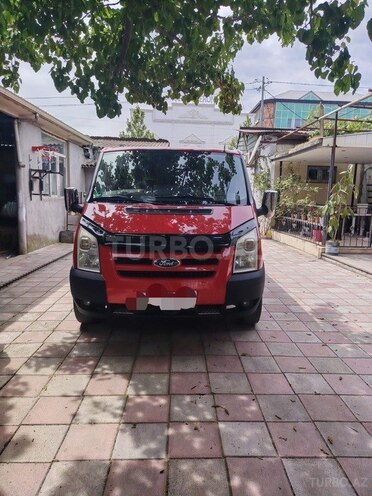 Ford Transit-1
