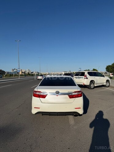 Toyota Camry-4