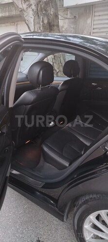Mercedes E 280-8