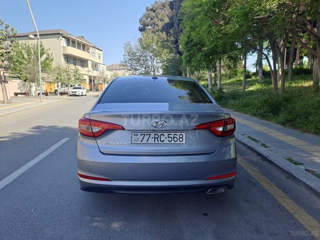 Hyundai Sonata-2