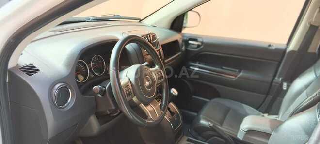 Jeep Compass-11