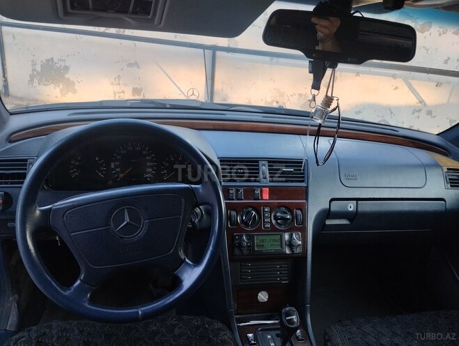 Mercedes C 220-7
