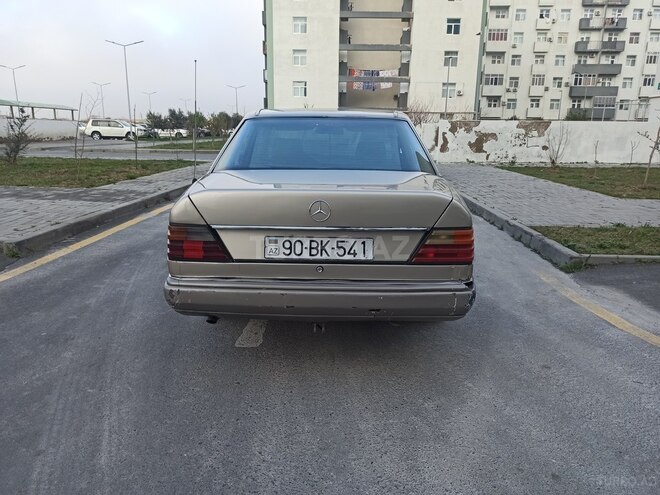 Mercedes 250 D-4