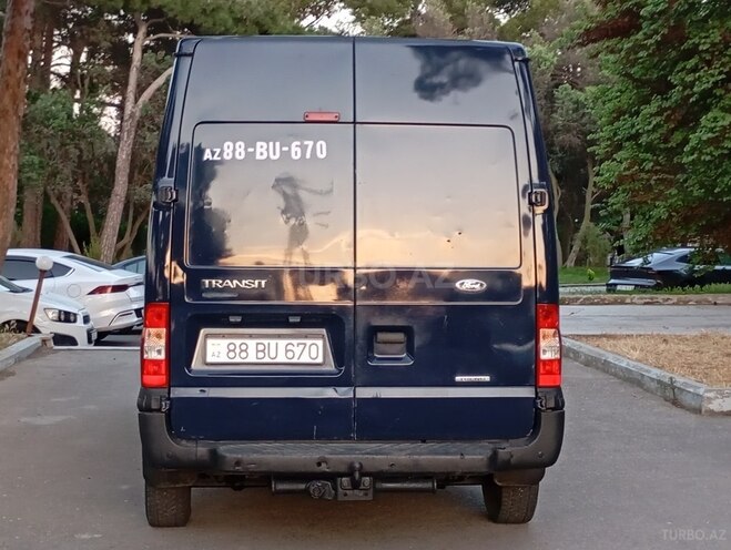 Ford Transit-8