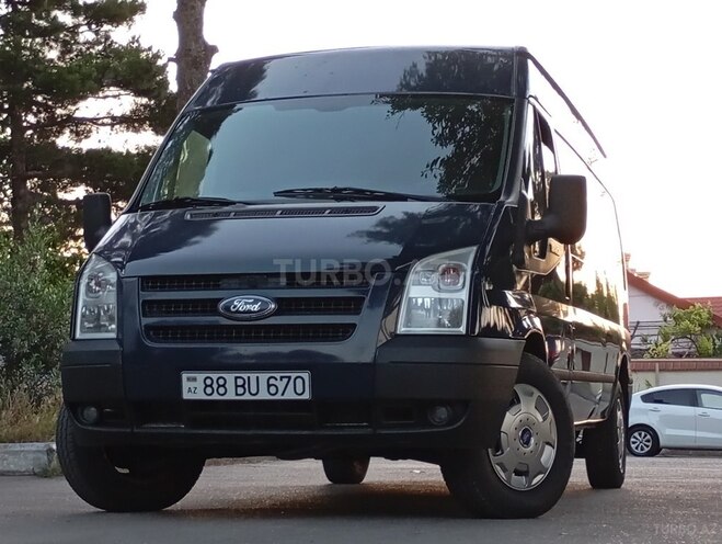 Ford Transit-11