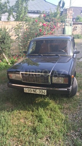 LADA (VAZ) 2107-1