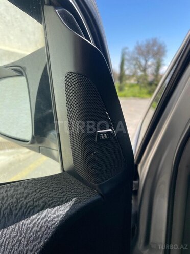 Toyota Prius-6