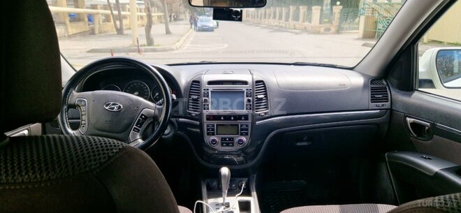 Hyundai Santa Fe-9