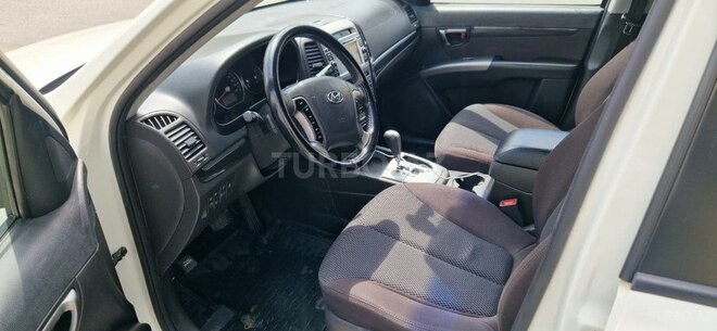 Hyundai Santa Fe-8