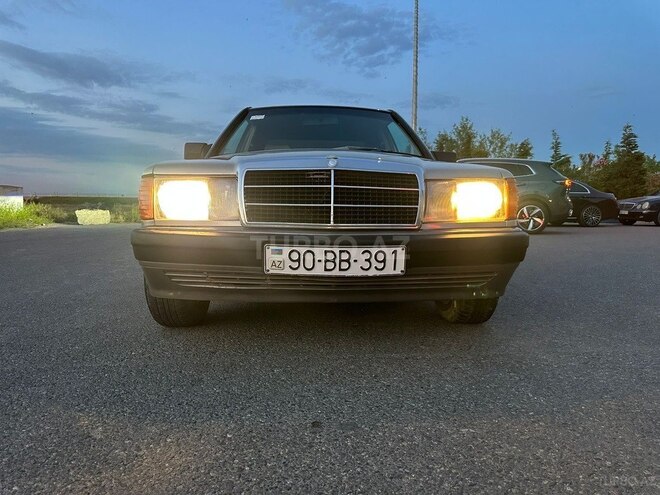 Mercedes 190-7