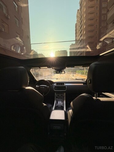 Land Rover RR Evoque-12