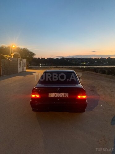 Mercedes C 180-7