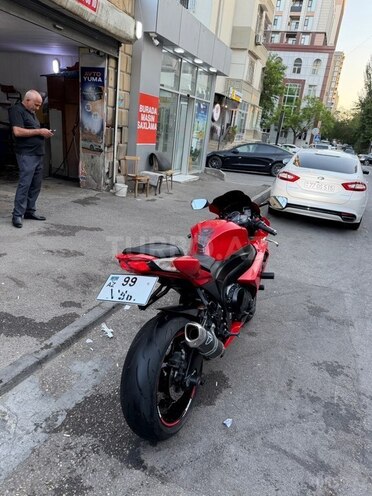 Suzuki GSX-R 1000-8