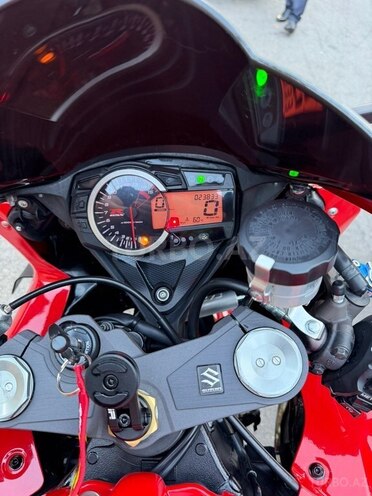 Suzuki GSX-R 1000-11