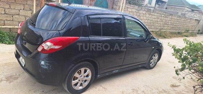 Nissan Tiida-8