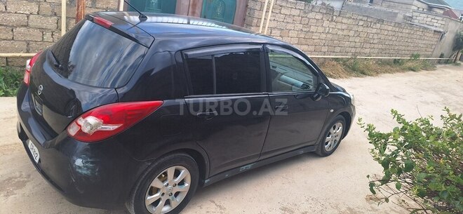 Nissan Tiida-9