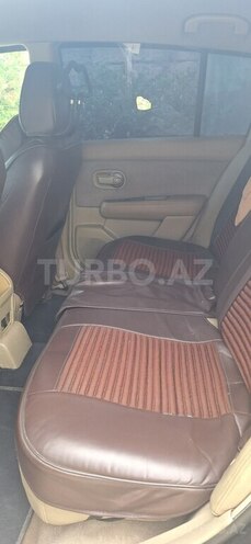 Nissan Tiida-16