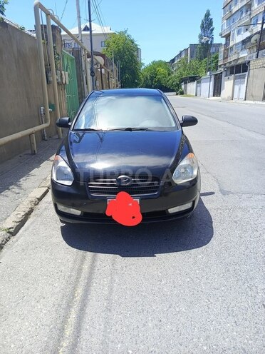 Hyundai Accent-1
