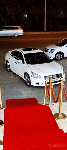 Nissan Maxima-1