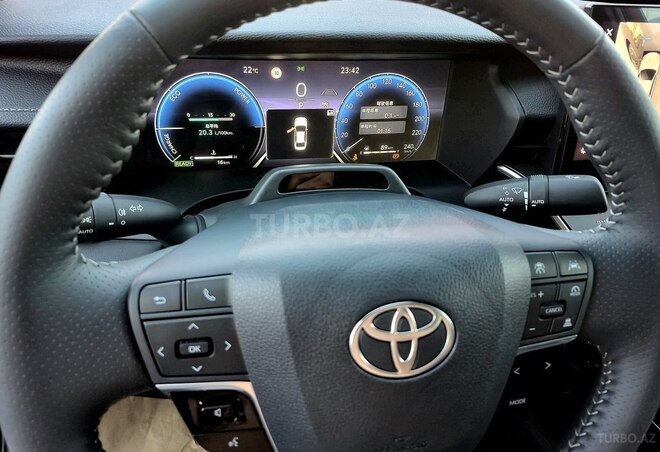 Toyota Camry-34
