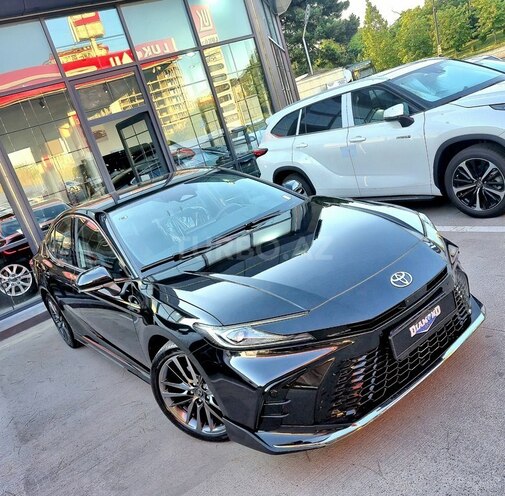 Toyota Camry-1