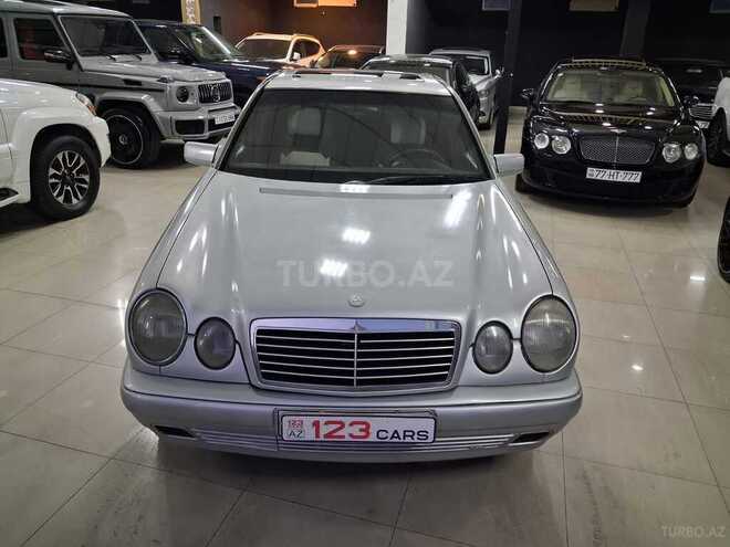 Mercedes E 200-2