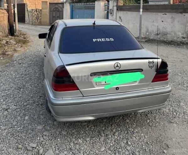 Mercedes C 180-4