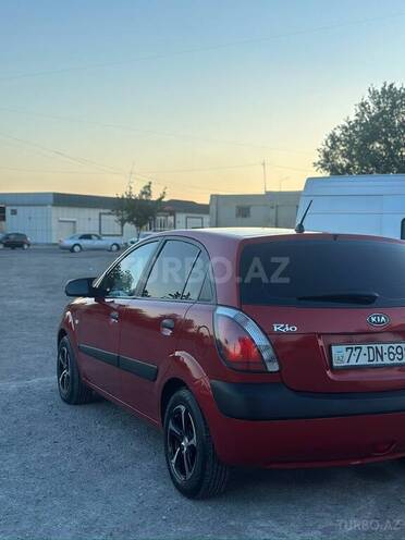 Kia Rio-10