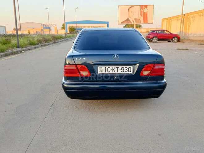 Mercedes E 230-10