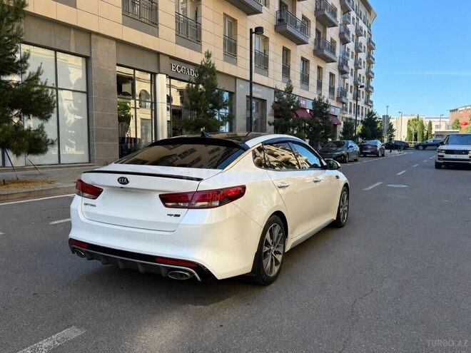 Kia Optima-2