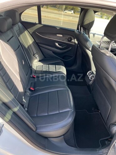 Mercedes E 220 d-10