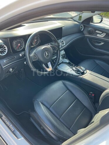 Mercedes E 220 d-14