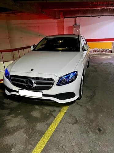 Mercedes E 220 d-18