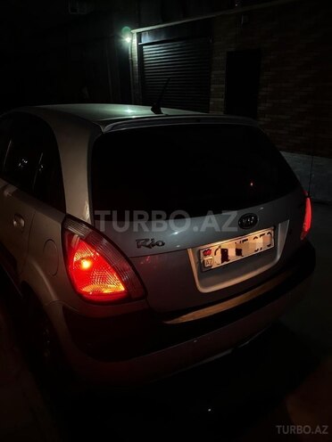 Kia Rio-3