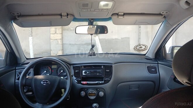 Kia Rio-7