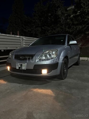 Kia Rio-4