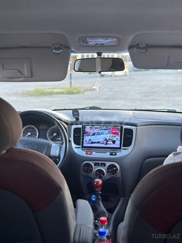 Kia Rio-17