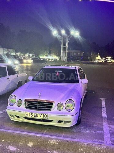 Mercedes E 200-8