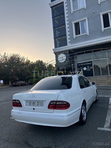Mercedes E 200-15