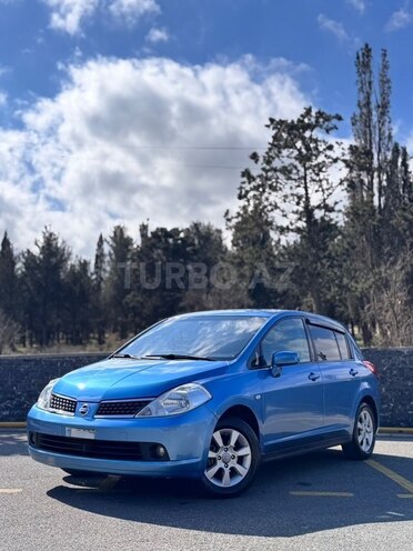 Nissan Tiida-2