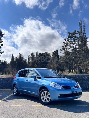 Nissan Tiida-4
