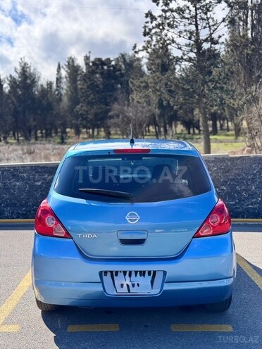 Nissan Tiida-6