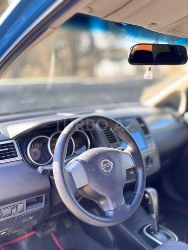 Nissan Tiida-7